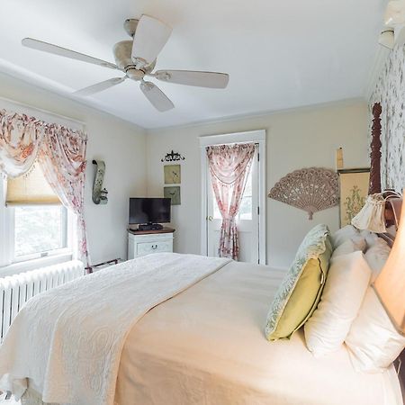The Inn On Holly B&B Pitman Quarto foto