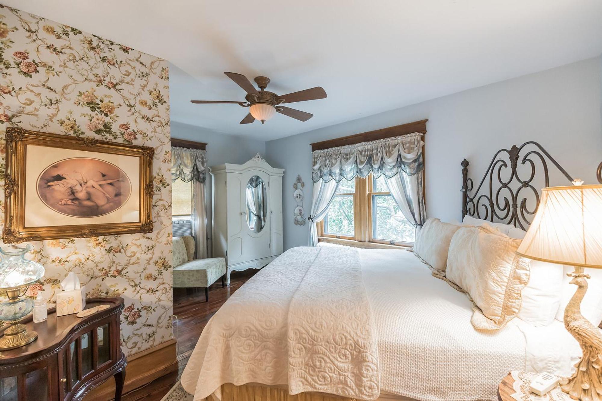 The Inn On Holly B&B Pitman Quarto foto